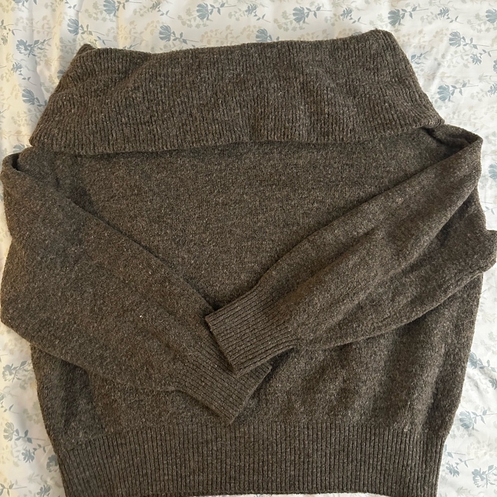 Cozy Gray Sweater Off Shoulders